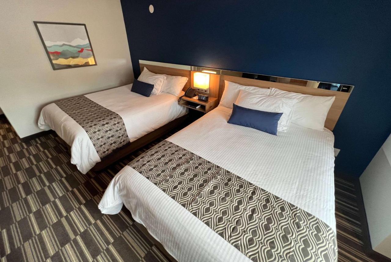 Microtel Inn & Suites By Wyndham Woodland Park Exterior foto