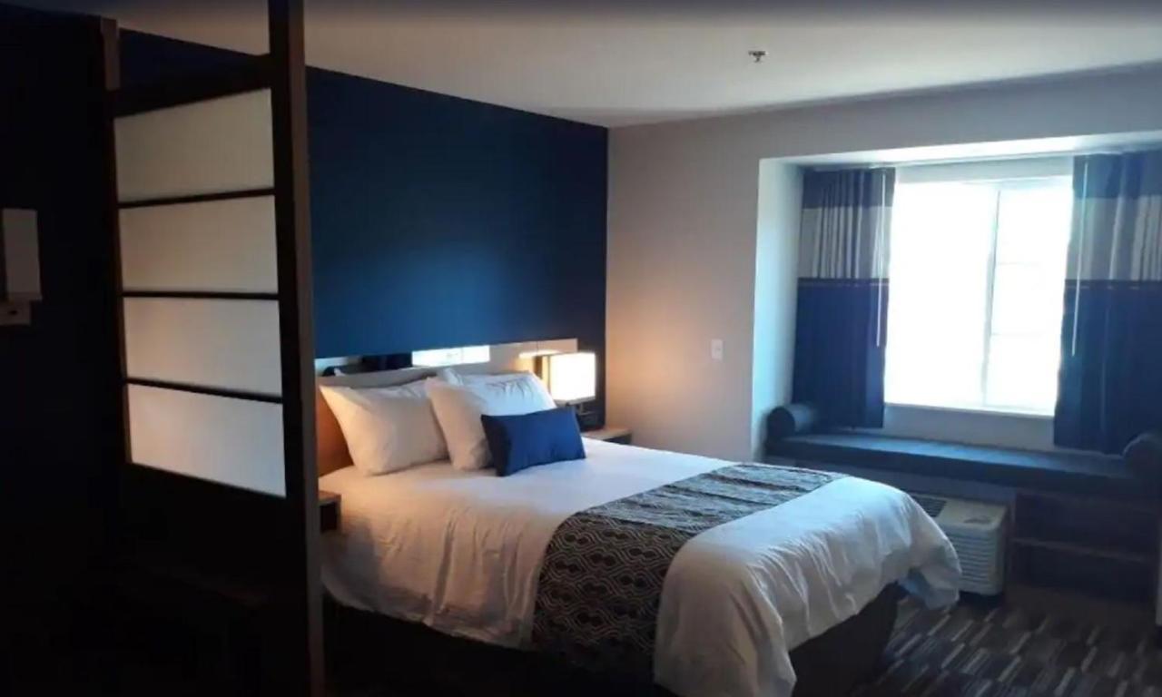 Microtel Inn & Suites By Wyndham Woodland Park Exterior foto